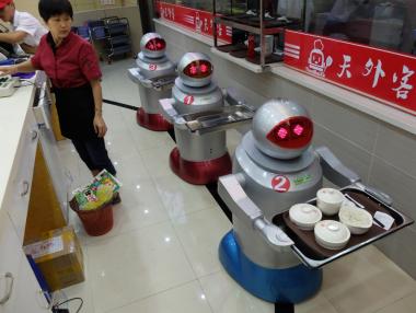 До 2025 г. 1/4 от работниците ще са роботи