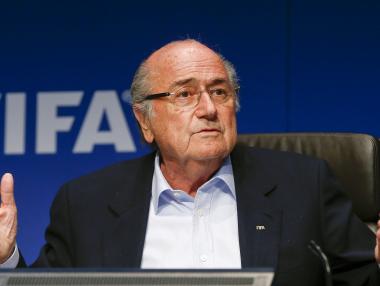Отстраниха Блатер от ръководството на FIFA