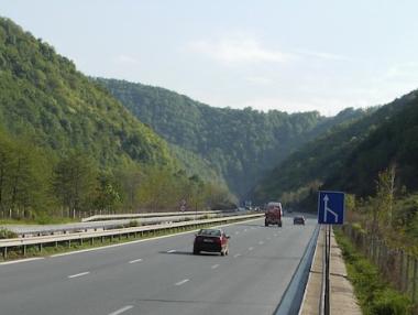 Движението по магистрала „Хемус“ става двупосочно за 2 дни