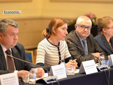 Ангелкова: Ръст на полетите за България