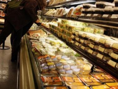 Масови проверки на храни преди празниците