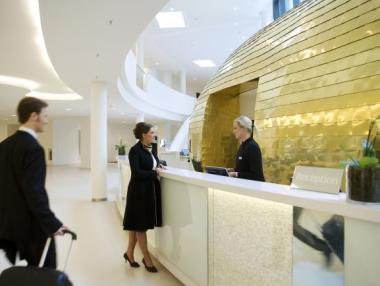 Приходите от нощувки през ноември с лек годишен ръст