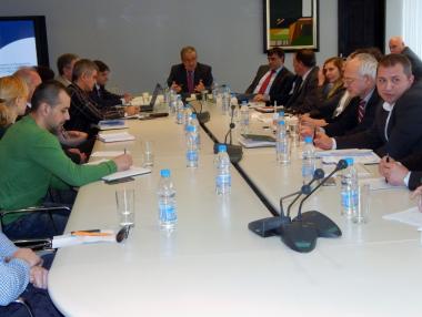 Фирми и счетоводители атакуват данък „уикенд“