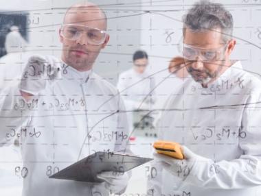 Генератор захранва целия дом с ток, ползвайки 3 литра вода