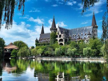 Замъкът в Равадиново с два медала за туристическа атракция