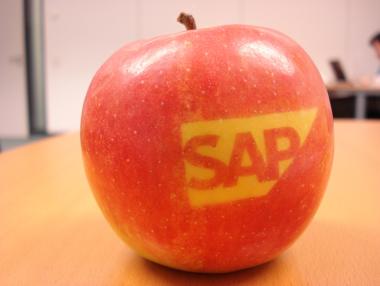 Apple и SAP превръщат iPhone и iPad в инструмент за бизнеса
