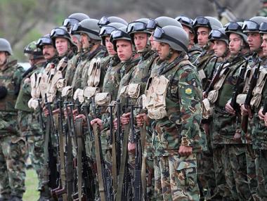 Изпращаме 400 войници в натовски батальон в Румъния