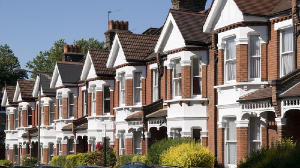 Какво ще се случи с пазара на имоти във Великобритания?