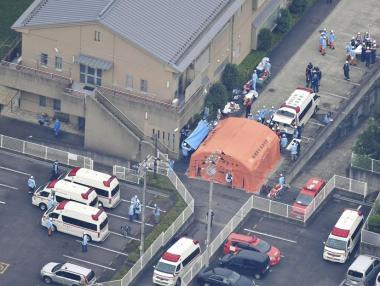 19 жертви и десетки ранени при кърваво нападение в Япония