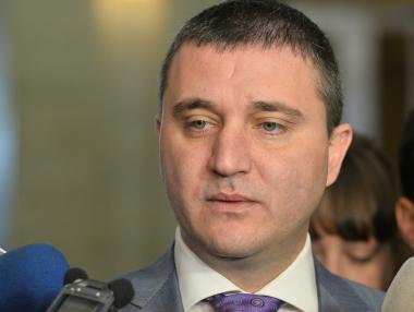 Горанов очаква дефицит под 1% за тази година