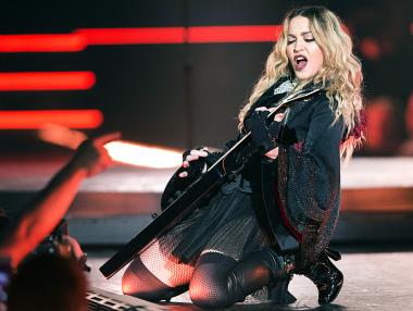 Коя световна звезда е Жена на годината?