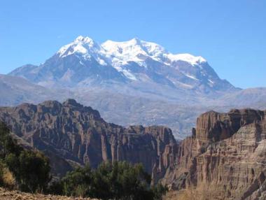 Учени откриха в Андите странно езеро под вулкан