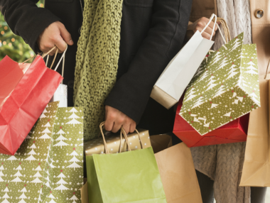 Парите в брой намаляват по Коледа