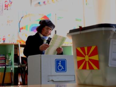 Партията на Груевски спечели с малка разлика вота в Македония