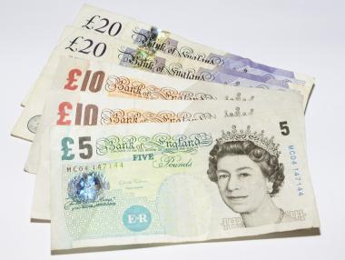 Паундът поскъпна с 1% заради добри новини за Brexit