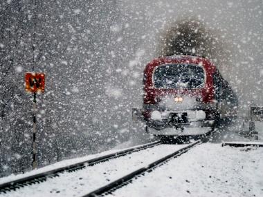 Повечето влакове на БДЖ закъсняват над 2 часа