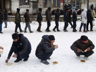 Евродепутатите призоваха ЕС да спаси бежанците от Балканите