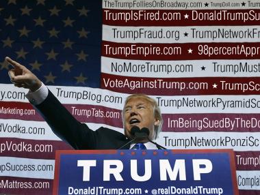 Тръмп инвестира хиляди долари в интернет домейни