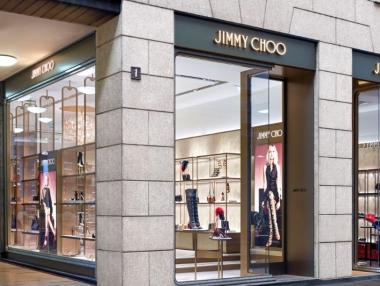 Jimmy Choo търси купувачи