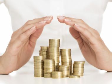 Домакинствата отделят все повече за данъци