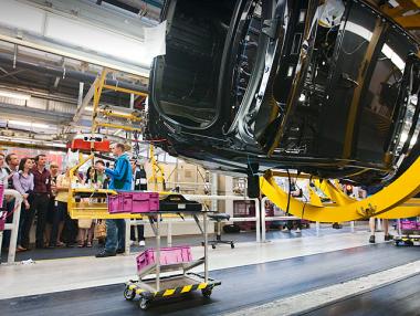 BMW спря производството на автомобили в няколко завода