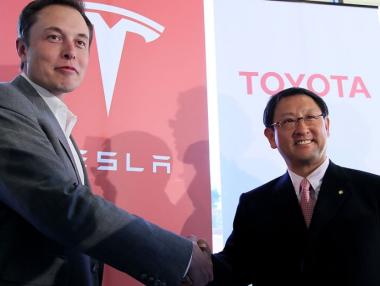 Toyota продаде целия си дял в Tesla