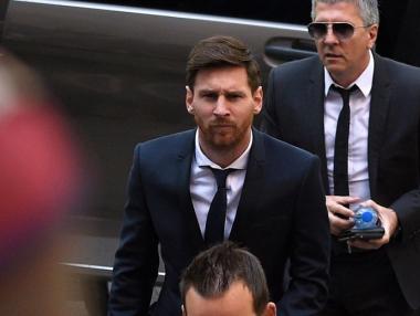 Меси няма да влиза в затвора, ще плати глоба от €255 хил.