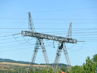 КЗК обвинява ЧЕЗ, ЕВН и Енерго-Про, че пречат на клиентите да излязат на свободен пазар