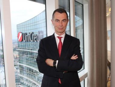 Euromoney обяви шефа на УниКредит за банкер на годината