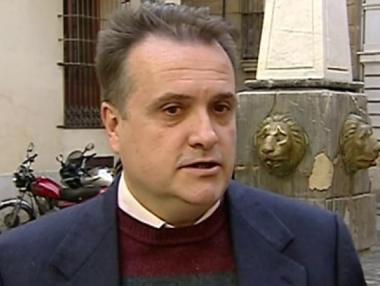 Уволниха чиновник във Валенсия, не ходил 10 г. на работа