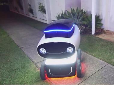 Domino’s тества доставки с автономни автомобили