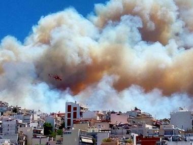 Горският пожар в Гърция заплашва жителите на Касандра