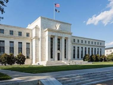 Фед планира да вдигне лихвата четири пъти до края на 2018 г.