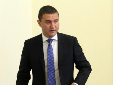 Горанов: Ще има пари и за хляб, и за пътища, и за зрелища