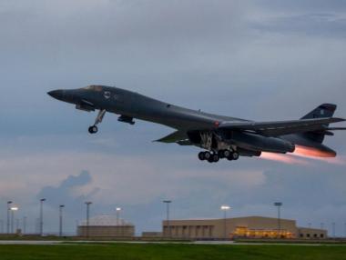 Два американски бомбардировача прелетяха край Северна Корея