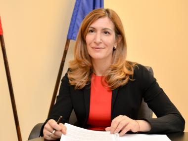 Ангелкова очаква до 10% ръст на туристите през зимата