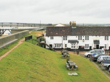 Английски остров иска да последва Каталуния