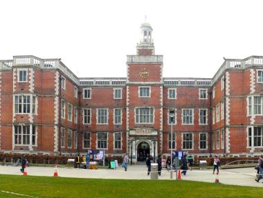 Британските университети очакват криза до седмици заради Brexit