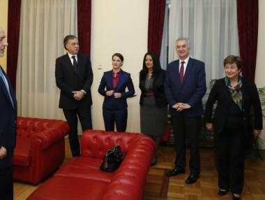 Борисов посрещна балкански лидери