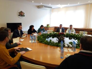 Държавните дружества изпълняват ангажиментите си към свободния пазар на ток