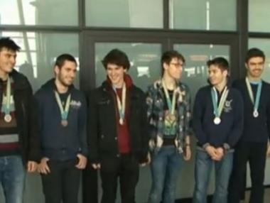 Българските математици с 5 златни медала от олимпиада в Казахстан