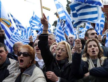 Гърците отново излизат на протест срещу името Македония