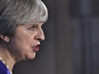 Тереза Мей събира министрите си за изясняване на позицията по Brexit