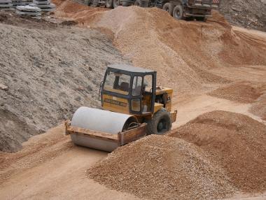 Фирма получи 35-годишна концесия за добив на пясък и чакъл край Садово