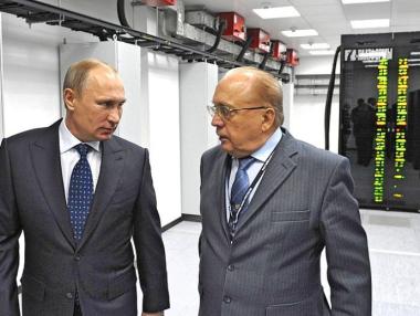 Русия арестува учени, добивали bitcoin със суперкомпютър