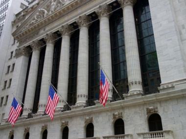 Американските борси отвориха „на зелено“