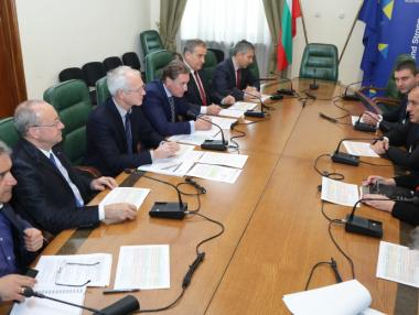 Правителството обеща да не дава преференции на нови електроцентрали