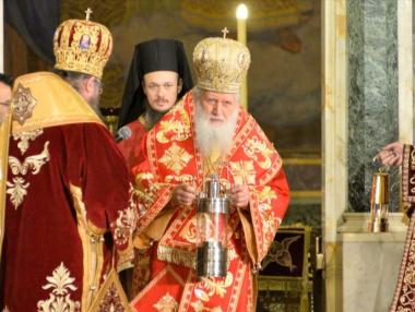 Даваме на Македония Благодатния огън от Ерусалим