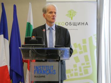 Френският посланик: Сирийската противовъздушна отбрана въобще не се справи