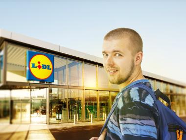 Лидл България търси ученици за работа през лятото